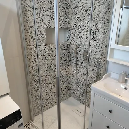 Specious And Newly Decorated At Bacvice Apartment Split
